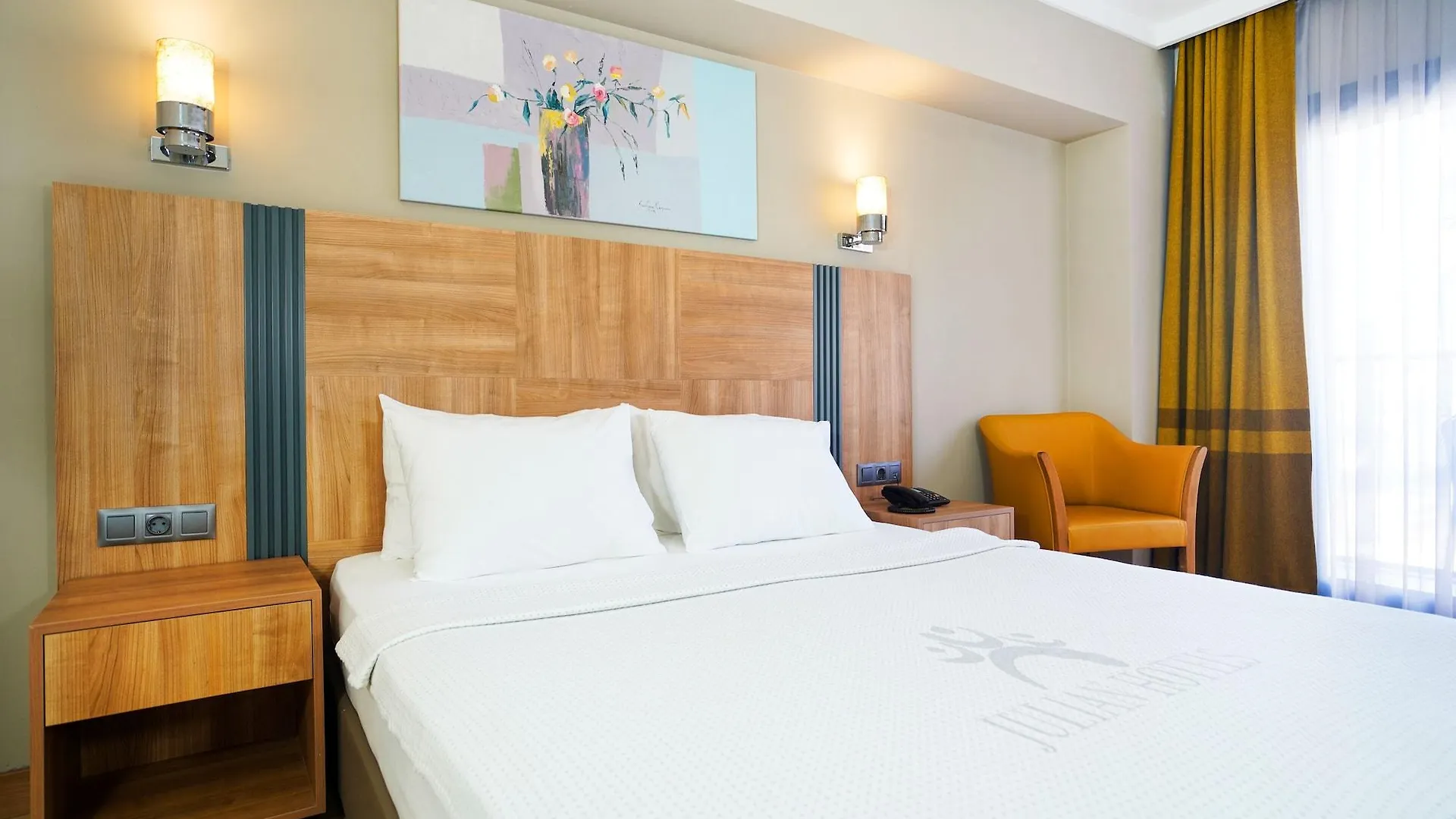 Julian Club Hotel Marmaris 4*,