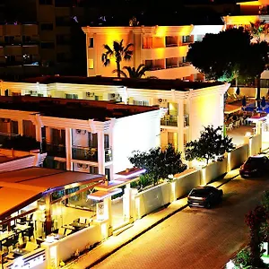 Banu Luxury Oda ve Kahvaltı